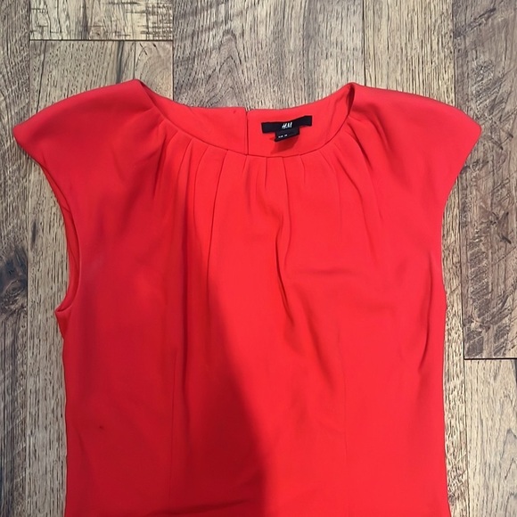 H&M Woman’s Red Dress Size US 8 - Picture 2 of 6